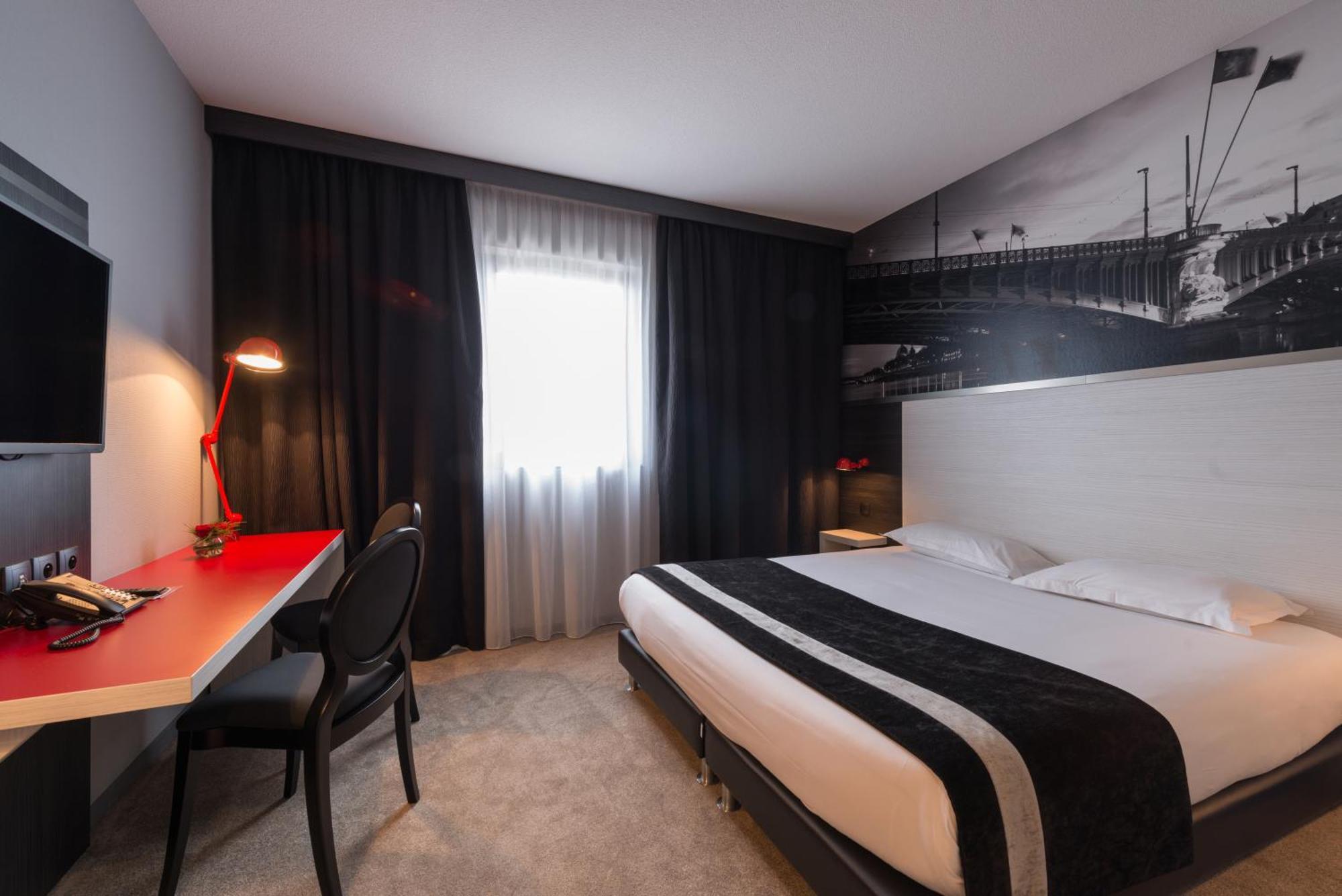 Hotel Des Lumieres Lyon Meyzieu Arena Stadium Buitenkant foto