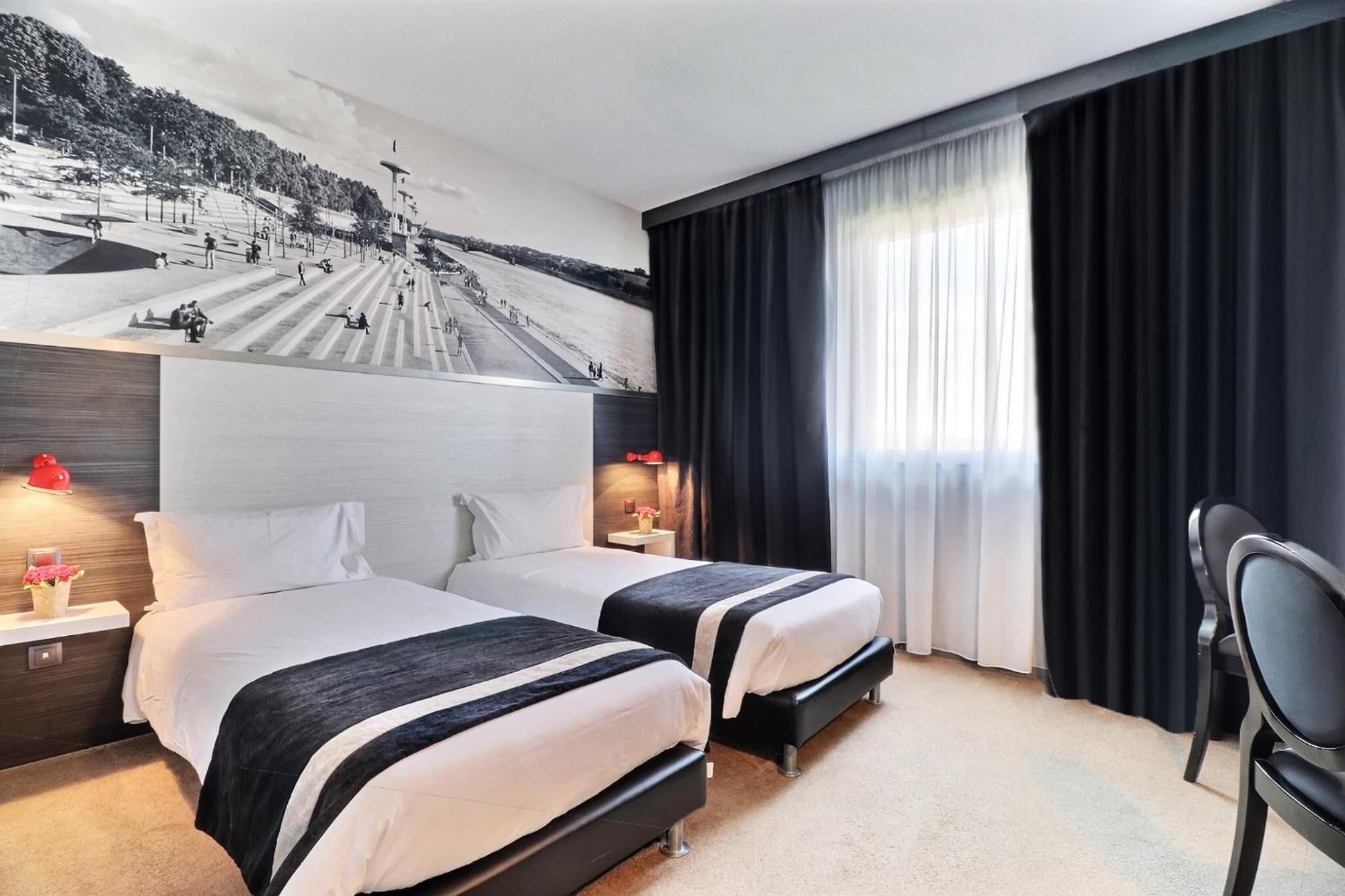 Hotel Des Lumieres Lyon Meyzieu Arena Stadium Buitenkant foto