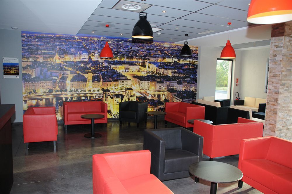 Hotel Des Lumieres Lyon Meyzieu Arena Stadium Buitenkant foto